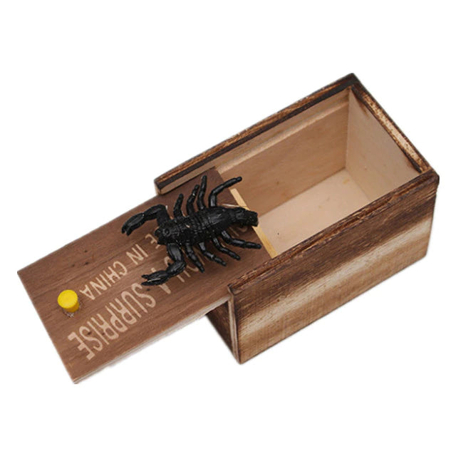 Wooden Spider Scare Box – Funny Prank Surprise Trick Toy