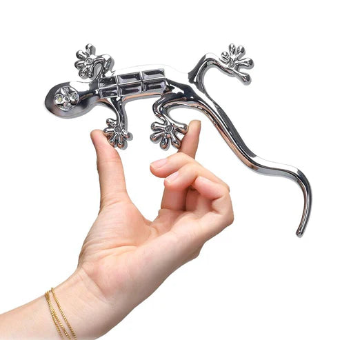 Gecko LED Car Auto Exterior Lamp - Solar Powered Decorative Warning Light