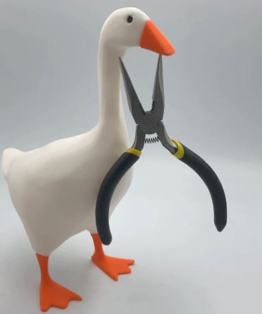 Magnetic Goose Key Holder – Quirky Desk Organiser & Home Decor Gift