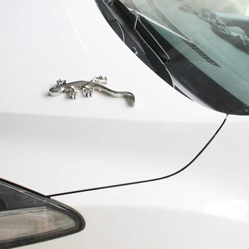 Gecko LED Car Auto Exterior Lamp - Solar Powered Decorative Warning Light