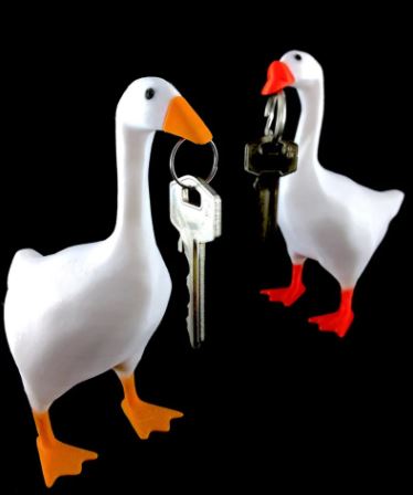 Magnetic Goose Key Holder – Quirky Desk Organiser & Home Decor Gift