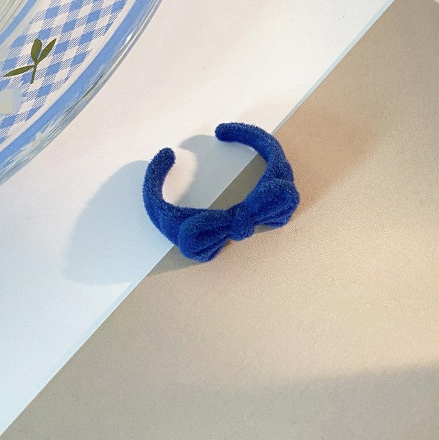 Cute Plush Flocking Bear Finger Ring – Open Adjustable Handmade Cartoon Ring for Women & Girls