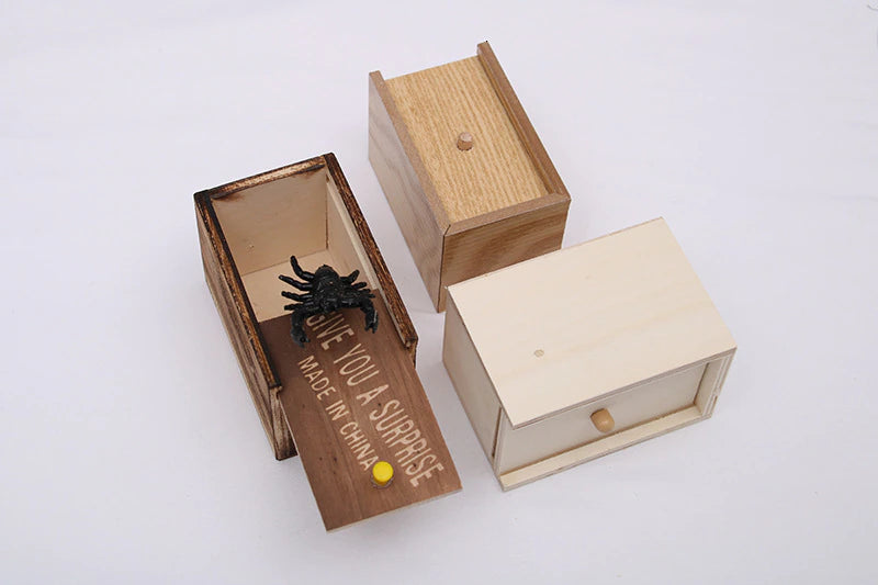 Wooden Spider Scare Box – Funny Prank Surprise Trick Toy