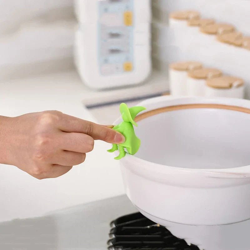 Little Witch Silicone Spoon Holder – Heat Resistant Cooking Utensil & Tableware Rest
