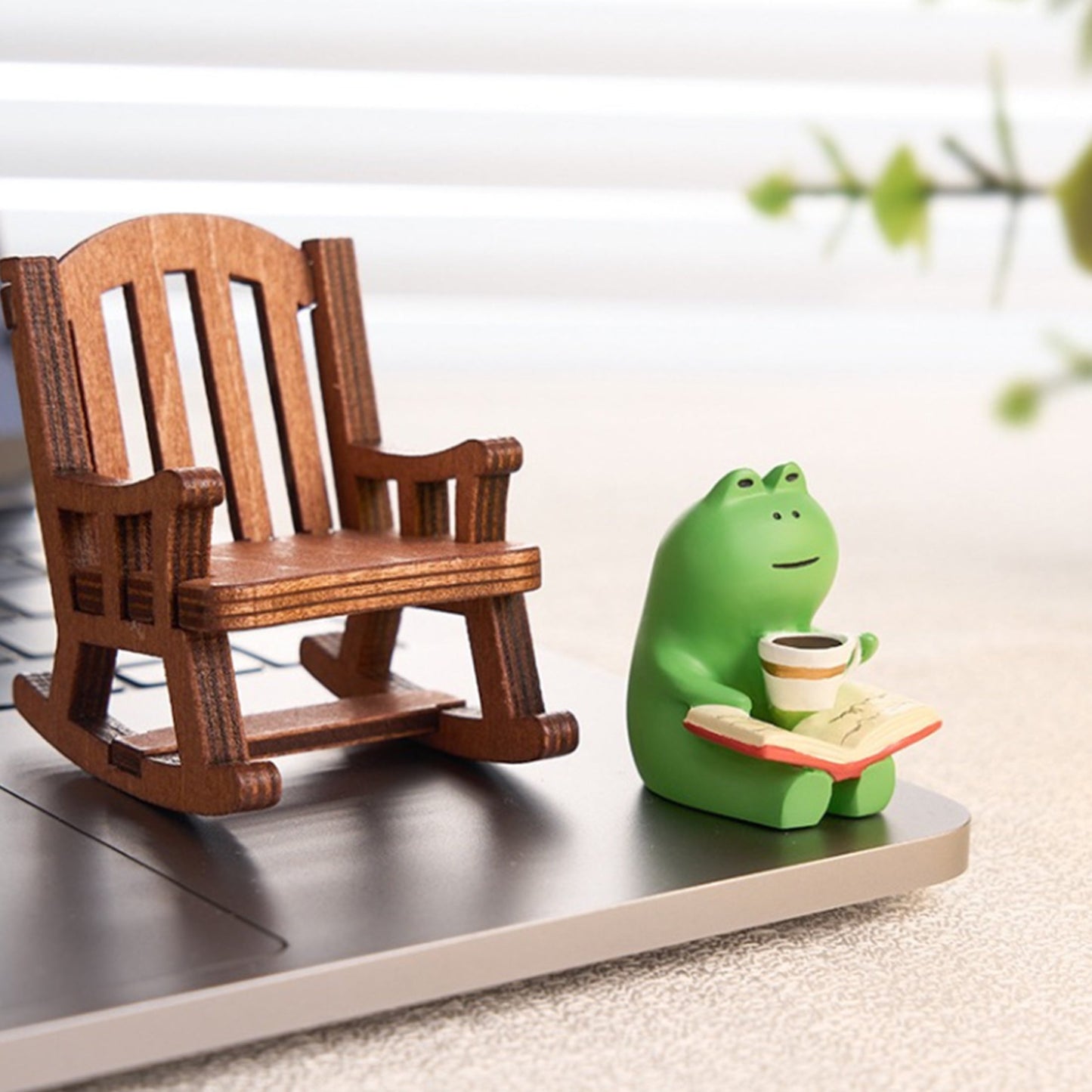 Cute Frog Rocker Chair Decoration - Japanese Healing Desktop Ornament (2PC)