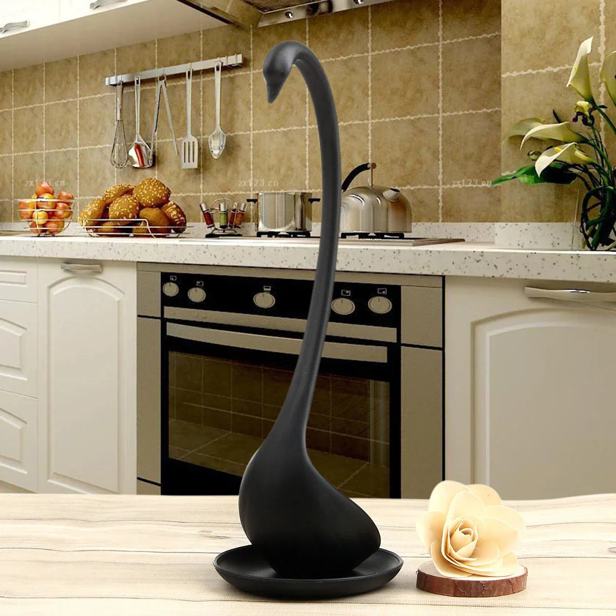 Swan Shaped Soup Ladle & Saucer Set – Elegant Upright Spoon Kitchen Cooking Tool