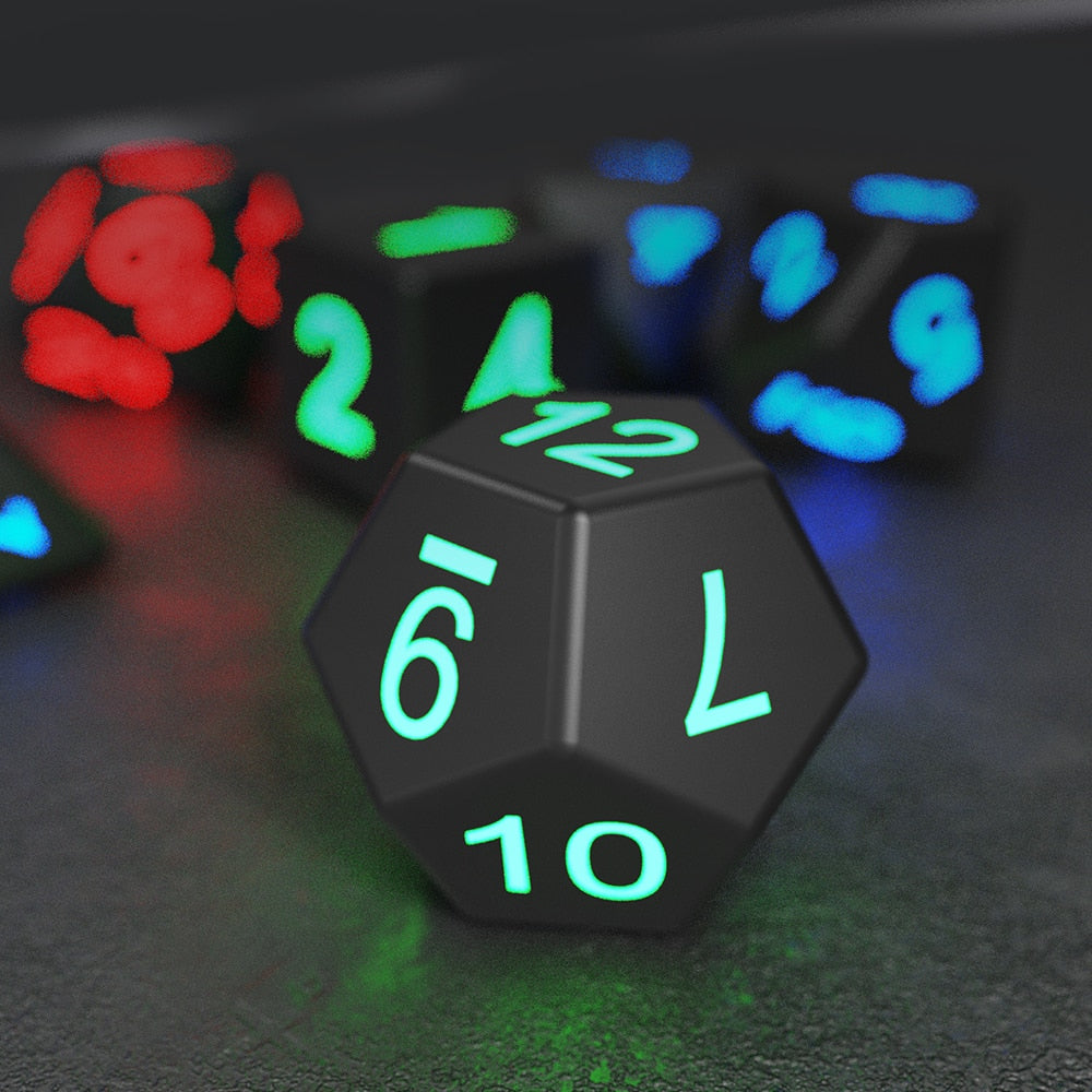 7-Piece LED Glowing Dice Set – Rechargeable RPG Dice for Dungeons & Dragons & Table Games