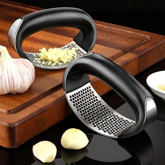 Stainless Steel Garlic Press & Crusher – Manual Garlic Mincer & Chopper for Kitchen