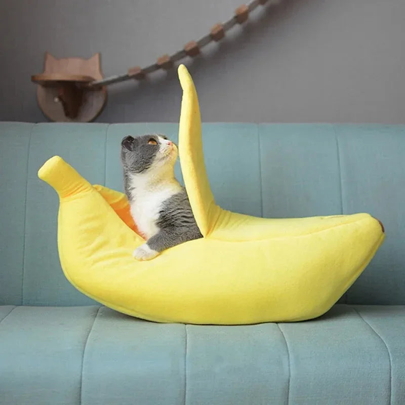 Warm Banana Shaped Cat Bed – Cosy Plush Kennel for Cats & Small Dogs