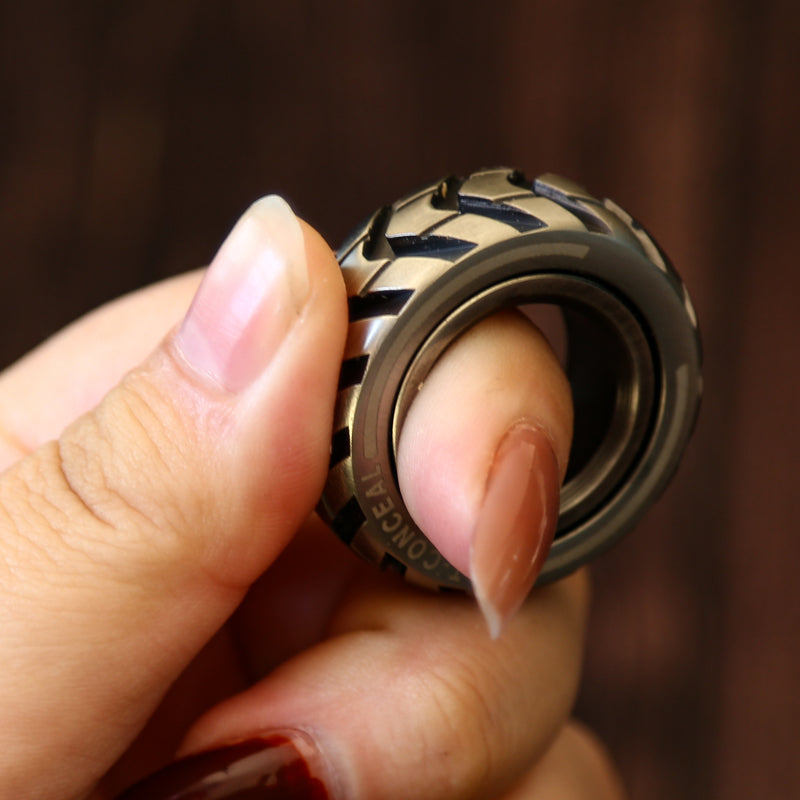 Ratchet Wheel Fidget Ring - Magnetic Metal Slider for Stress Relief & ADHD