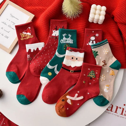 Cartoon Christmas Socks – 5 Pairs Festive Novelty Socks Gift Set for Adults & Kids