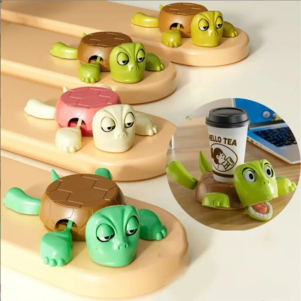 Interactive Squishy Turtle Coaster – Funny Pop-Up Mug Pad, Cute Home & Office Decor, Perfect Gag Gift