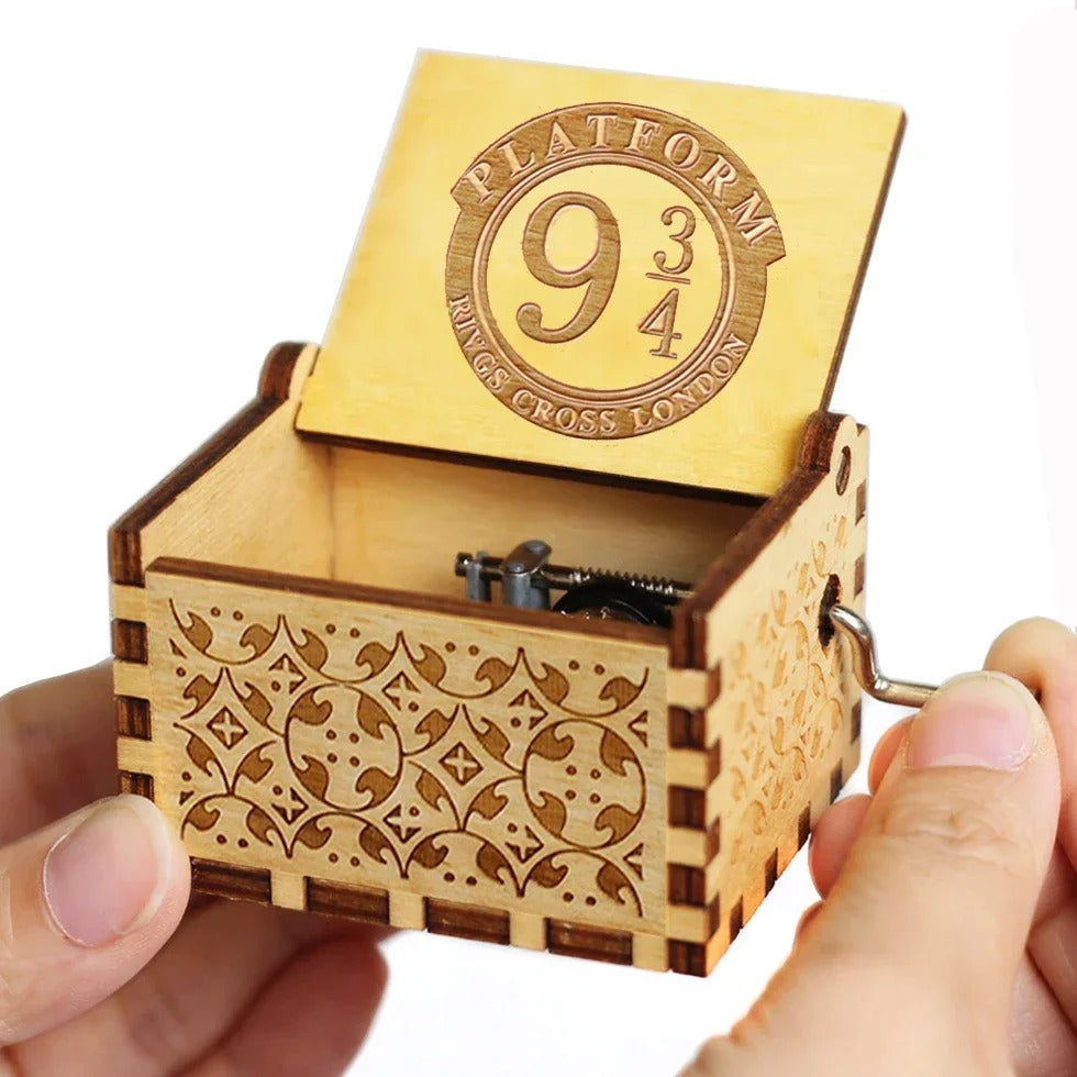 Antique Carved Wooden Hand Crank – Vintage Decorative Mechanical Toy & Unique Home Decor Piece