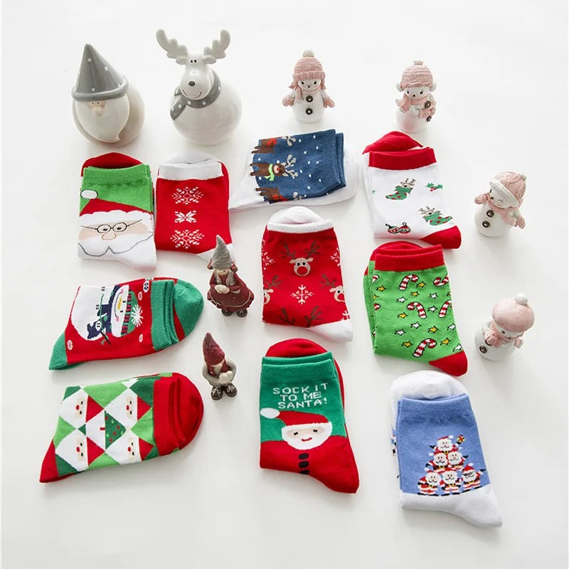 Cartoon Christmas Socks – 5 Pairs Festive Novelty Socks Gift Set for Adults & Kids