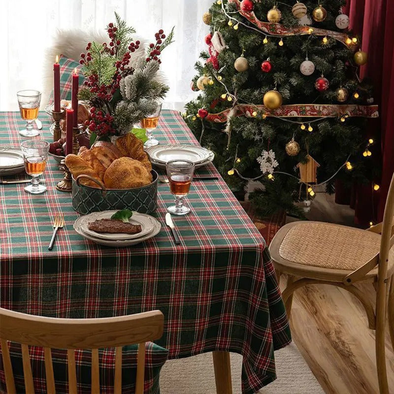 Christmas Checkered Tablecloth – Festive Holiday Table Cover for Dining, Parties & Xmas Gatherings