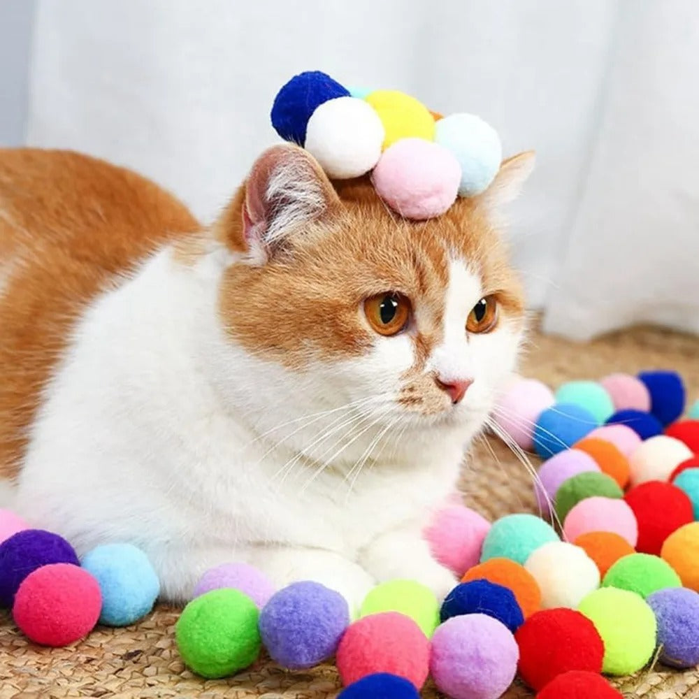 Plush Ball Shooting Gun Cat Toy – Interactive Indoor Cat Launcher Toy for Exercise & Play