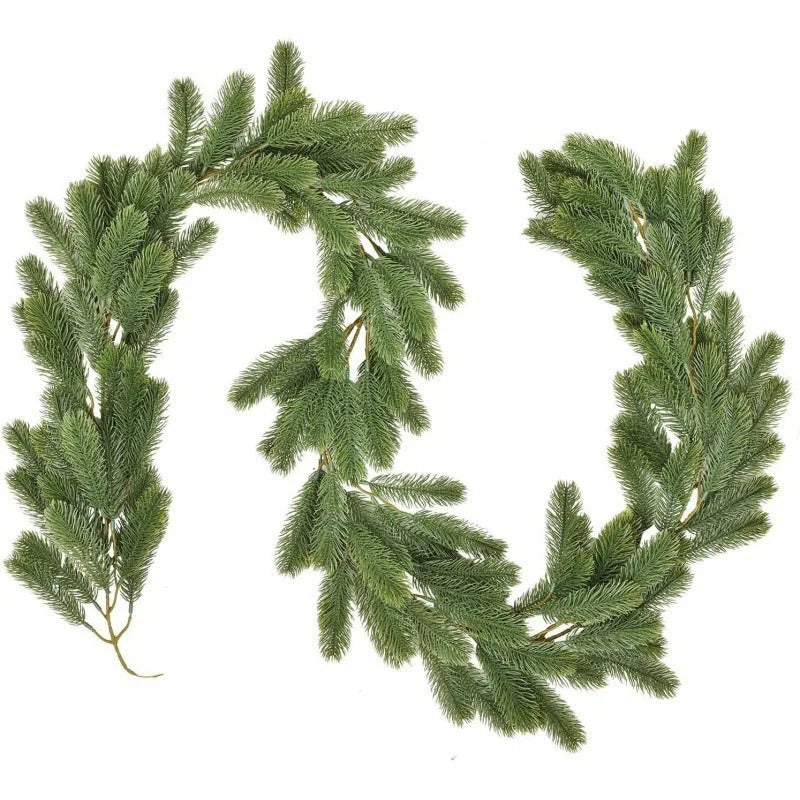 Artificial Pine & Cypress Christmas Wreath – PE Encrypted Rattan Wreath for Festive Door & Wall Decor