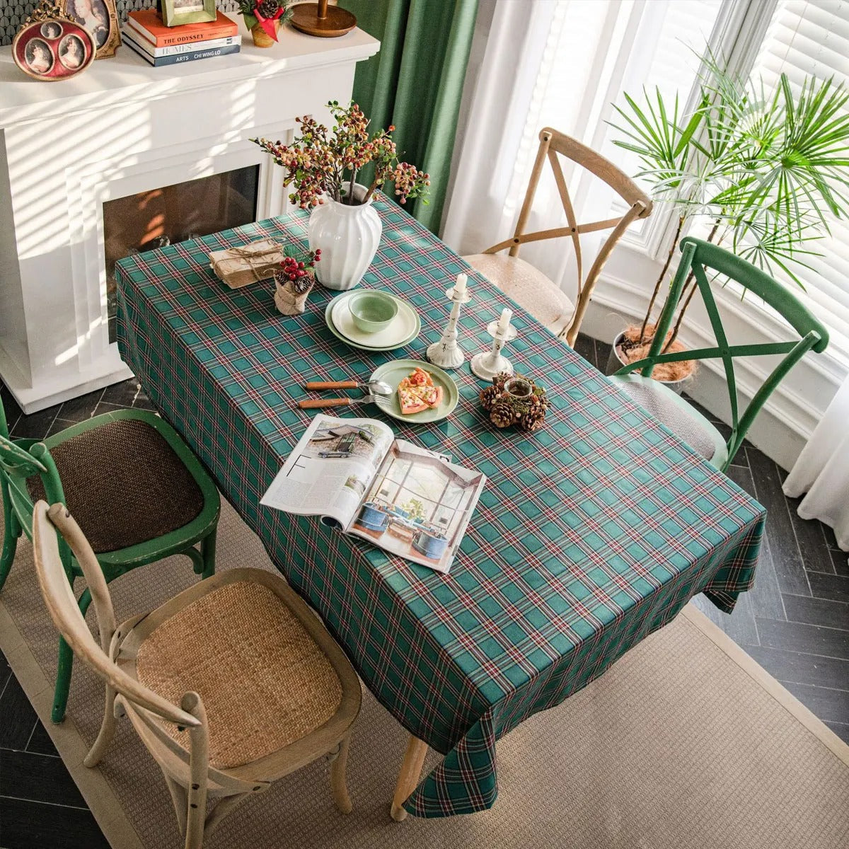 Christmas Checkered Tablecloth – Festive Holiday Table Cover for Dining, Parties & Xmas Gatherings