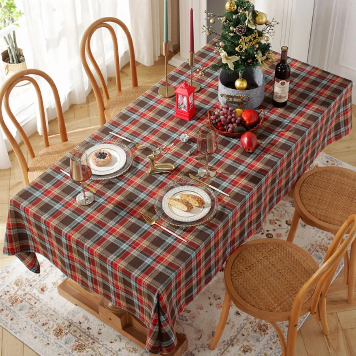Christmas Checkered Tablecloth – Festive Holiday Table Cover for Dining, Parties & Xmas Gatherings