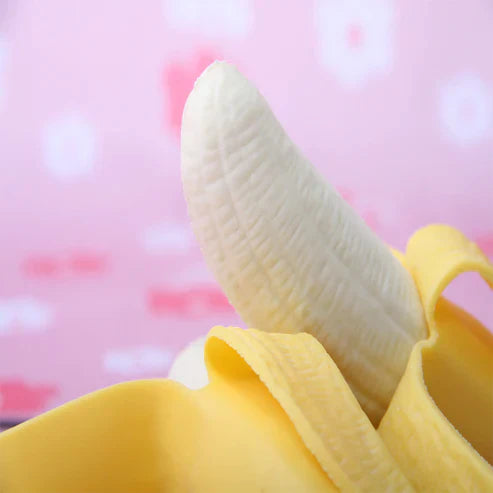 Elastic Peeled Banana Prank Toy – Squishy Stretchy Stress Reliever & Fidget Fun