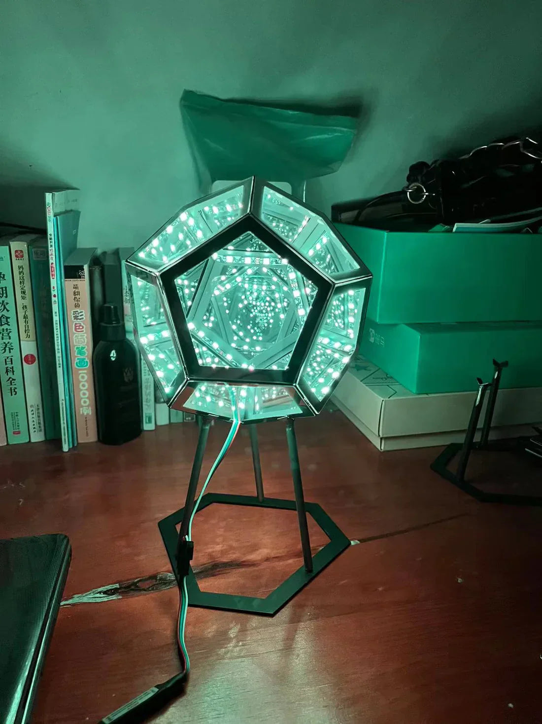 Infinity Dodecahedron – Mesmerizing 3D Geometric Desk Toy